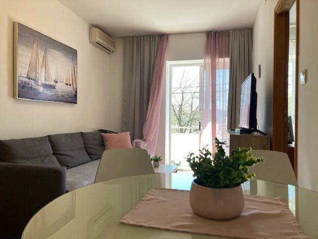 Apartments Ivancic โนวีวีโนดอลสกี ภายนอก รูปภาพ